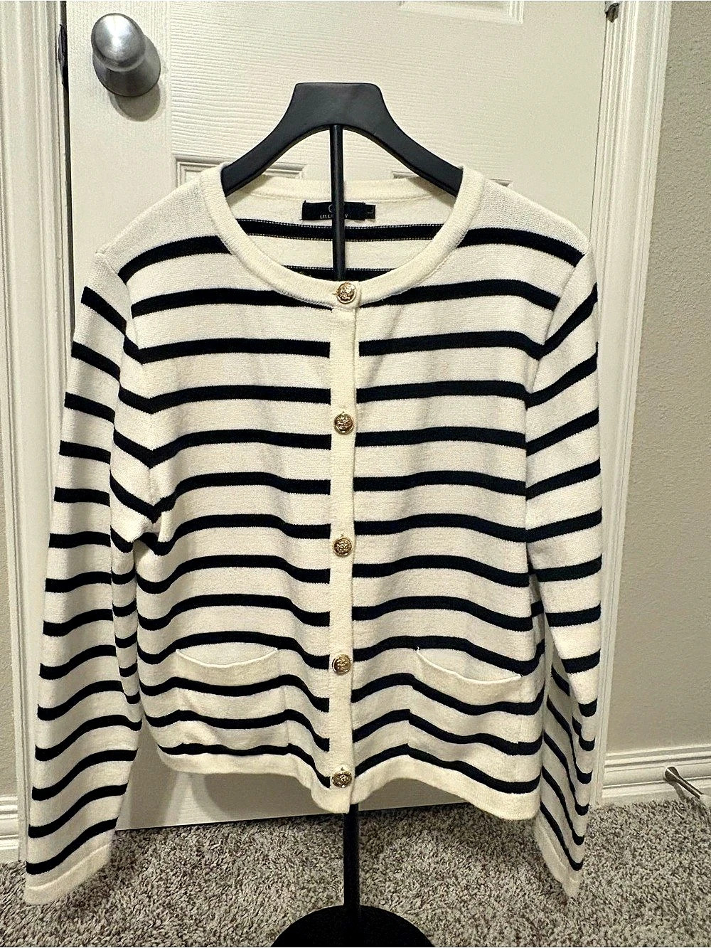 LILLUSORY Striped Cardigan in White & Black Size Large